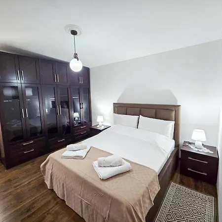 Apartament Lake Park 2br *