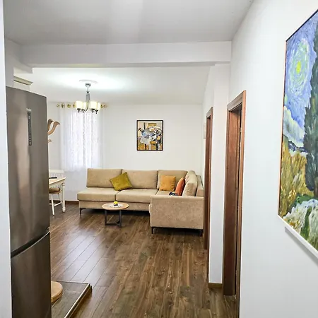 Lake Park 2br *