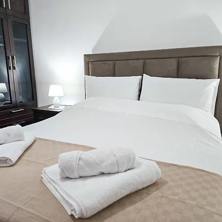 Lake Park 2br Tirana