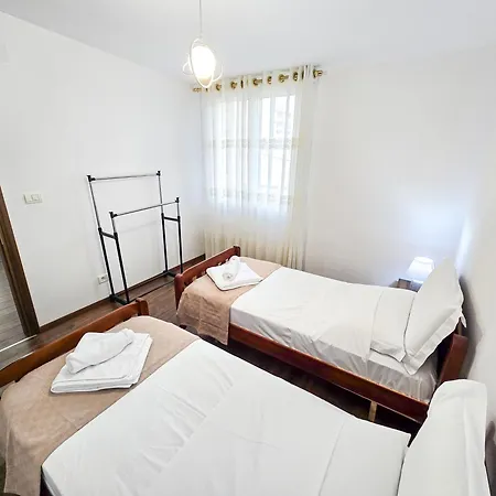Lake Park 2br Apartman