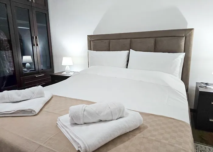 Lake Park 2br تيرانا