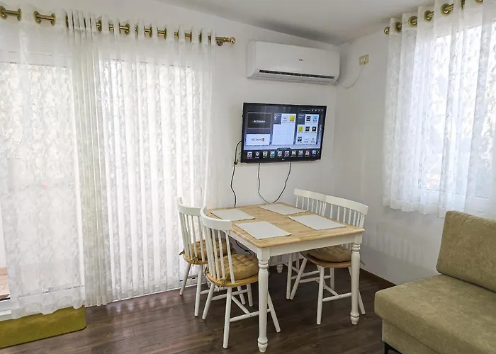 شقة Lake Park 2br تيرانا